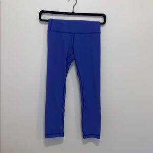 Lulu align high rise crop